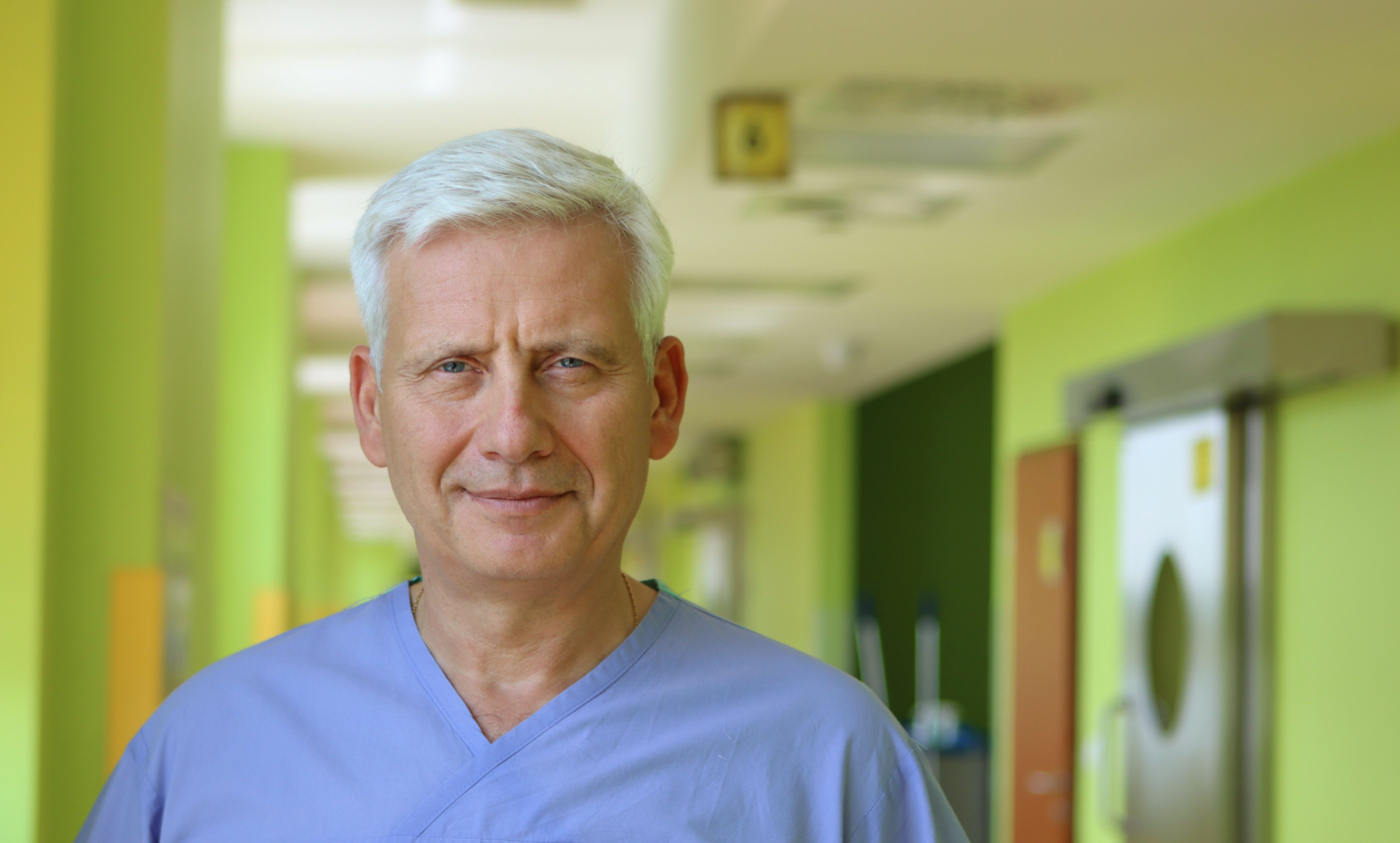 Dr Robert Klijer, ordynator oddziału urologii w Centrum Onkologii Ziemi Lubelskiej