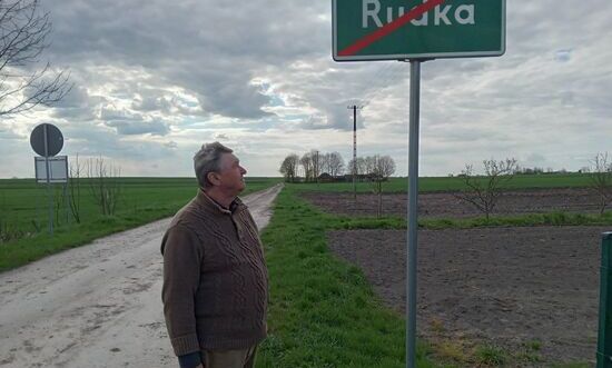 – Kiedyś wioska miała 25 numerów, zostało 8 – opowiada Wiesław Zub, sołtys Rudki w pow. tomaszowskim, która w zeszłym roku liczyła 17 mieszkańców. Na wsi zostało dwóch gospodarzy, w tym sołtys.