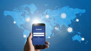 Zamknij konto na Facebooku - rekomenduje KE