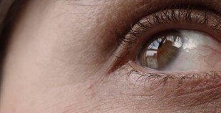 Czym jest piękno dla niewidomych kobiet? 