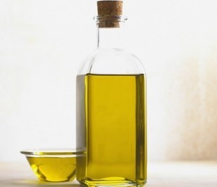 Oliwa z oliwek nie tylko do sałatek