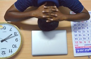Stres powakacyjny - jak wrócić do pracy po urlopie?