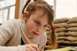 UNICEF: 200 000 dzieci we wschodniej Ukrainie wymaga wsparcia psychologicznego