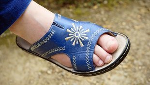 Wielki przegląd butów na lato! Czy wiesz, którymi sobie szkodzisz? 