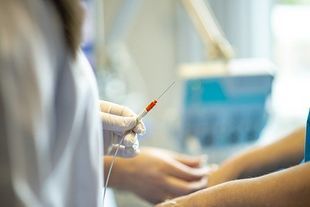 Polscy pacjenci z rakiem rdzeniastym tarczycy nadal bez leczenia