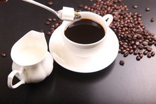  Słodkie napoje, herbata lub kawa z cukrem mogą zwiększać ryzyko zachorowania na raka