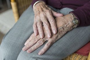 Choroba Parkinsona - jakie objawy powinny skłonić do wizyty u lekarza?