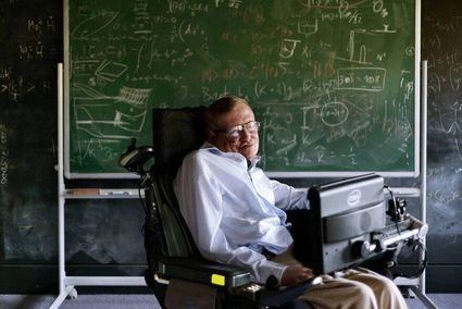 Stephen Hawking: "To wirus może być końcem naszego gatunku"