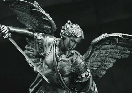 Archanioł Michał - anioł, którego warto prosić o pomoc w kryzysie