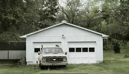 6 niezwykłych zalet garażu drewnianego, które musisz znać