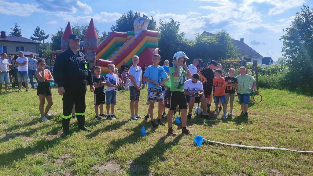 
                                                    Piknik rodzinny w Dębinach już za nami
                                                