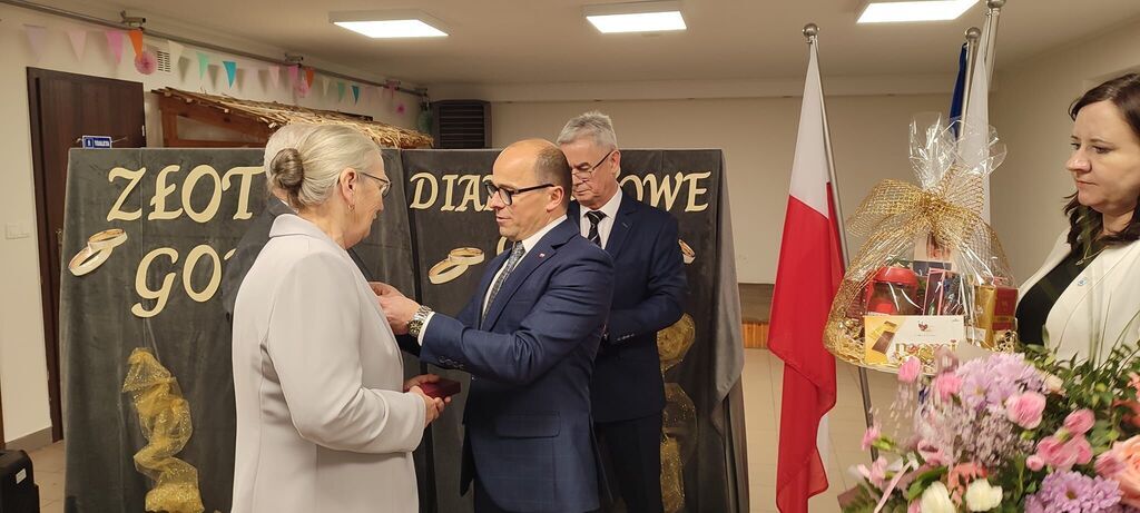 
                                                    Jubileusz Długoletniego Pożycia Małżeńskiego
                                                