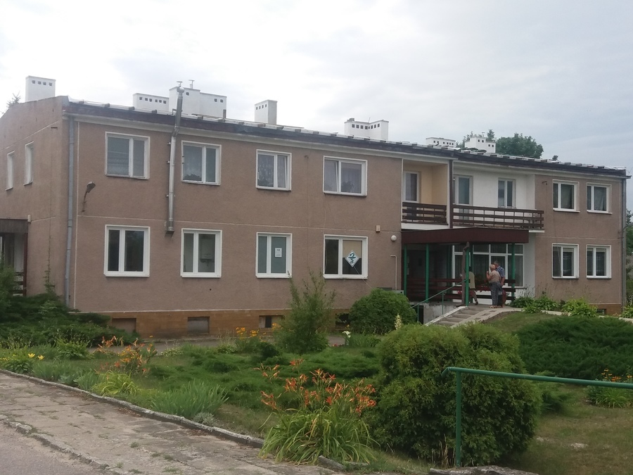 
                                                    <p>Modernizacja budynku Ośrodka Zdrowia w Kosinie  (wymiana dachu i rynien). Wartość zadania 97 400,00 zł.</p>
                                                
