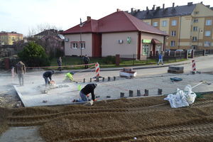 ZAGOSPODAROWANIE TERENU PRZY OŚRODKU ZDROWIA W ANNOPOLU