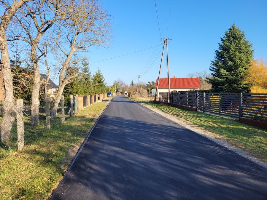 
                                                    Modernizacja przebudowa drogi gminnej w Opoczce (nakładka asfaltowa od ul. Partyzantów)
                                                