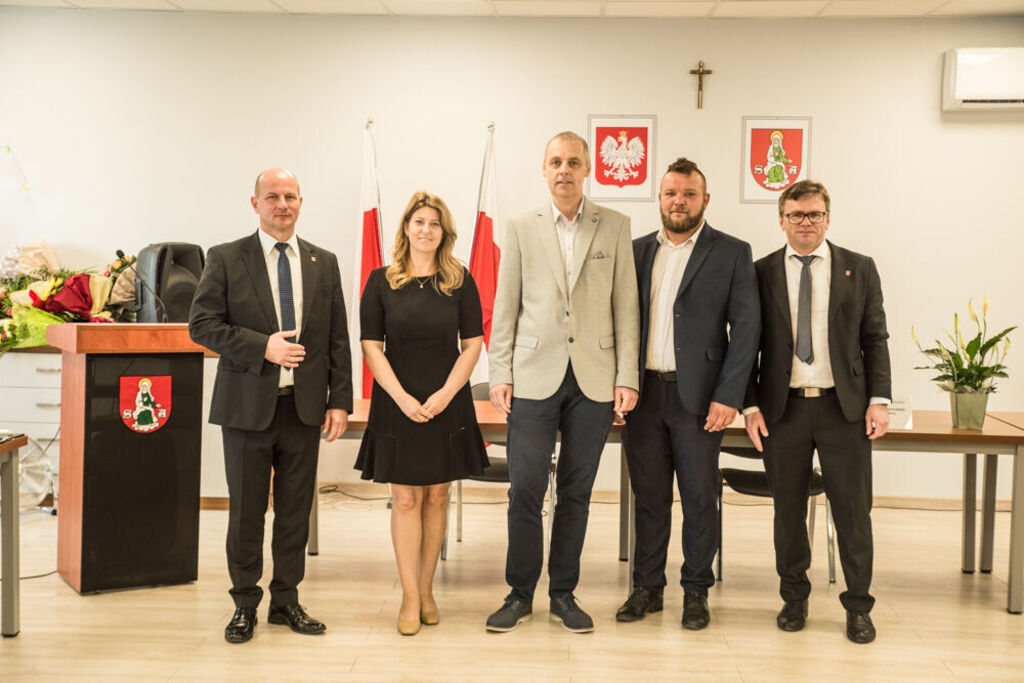 
                                                    Inauguracyjna sesja Rady Miejskiej Annopol.
                                                