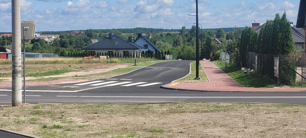 
                                                    ZAKOŃCZENIE REALIZACJI PROJEKTU WSPÓŁFINANSOWANEGO Z RZĄDOWEGO FUNDUSZU ROZWOJU DRÓG – „BUDOWA DROGI GMINNEJ-UL. KASZTANOWA W ANNOPOLU”.
                                                