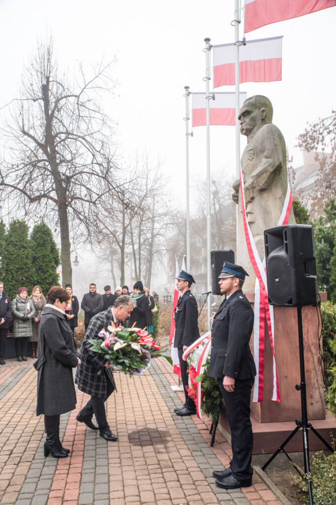 
                                                    Obchody Narodowego Święta Niepodległości.
                                                