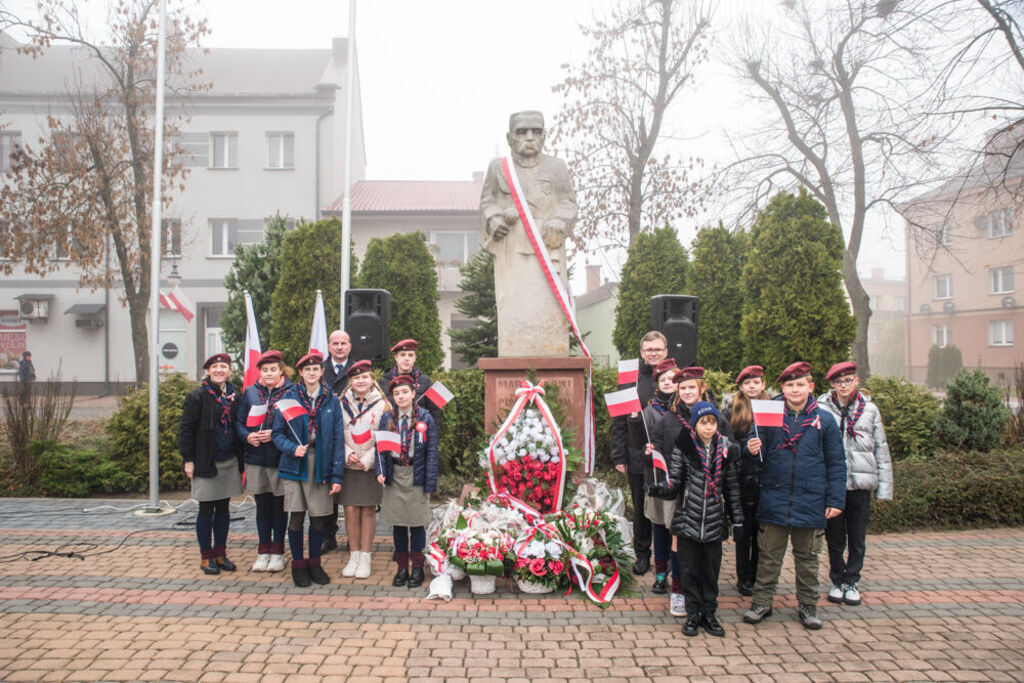 
                                                    Obchody Narodowego Święta Niepodległości.
                                                