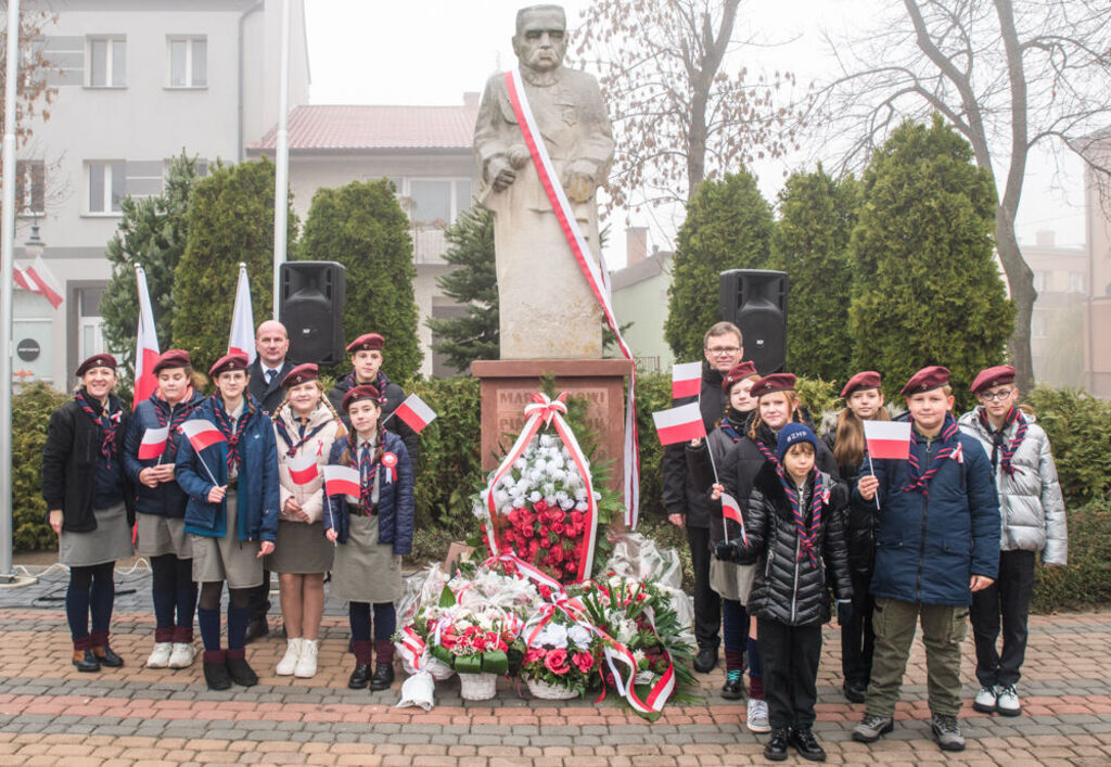 
                                                    Obchody Narodowego Święta Niepodległości.
                                                