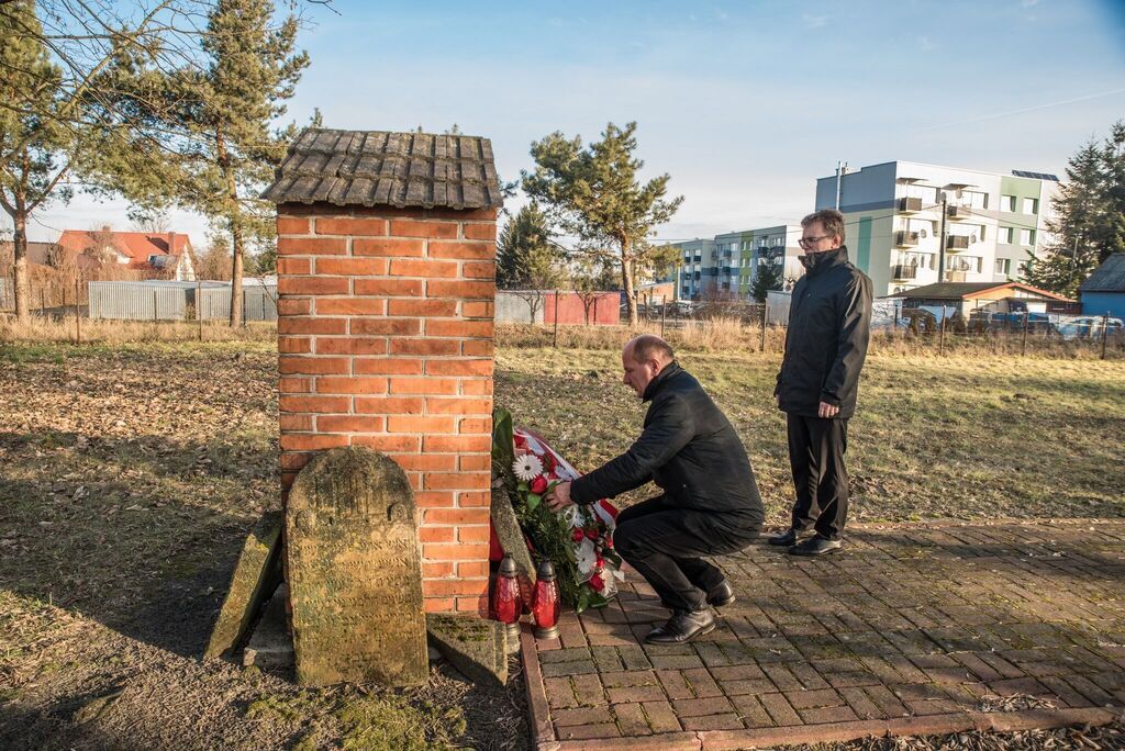 
                                                    DZIEŃ PAMIĘCI OFIAR HOLOKAUSTU
                                                