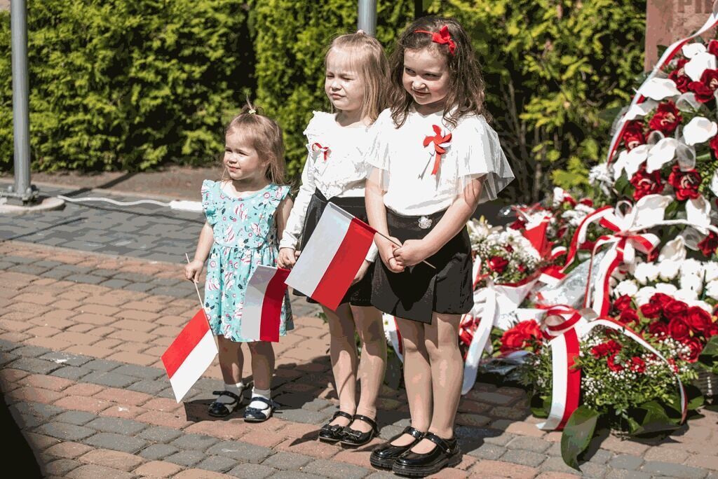 
                                                    Gminne obchody Święta Narodowego Trzeciego Maja
                                                