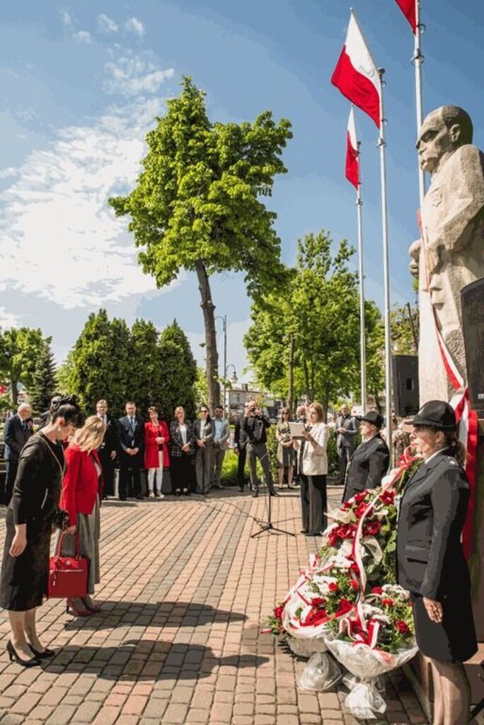 
                                                    Gminne obchody Święta Narodowego Trzeciego Maja
                                                