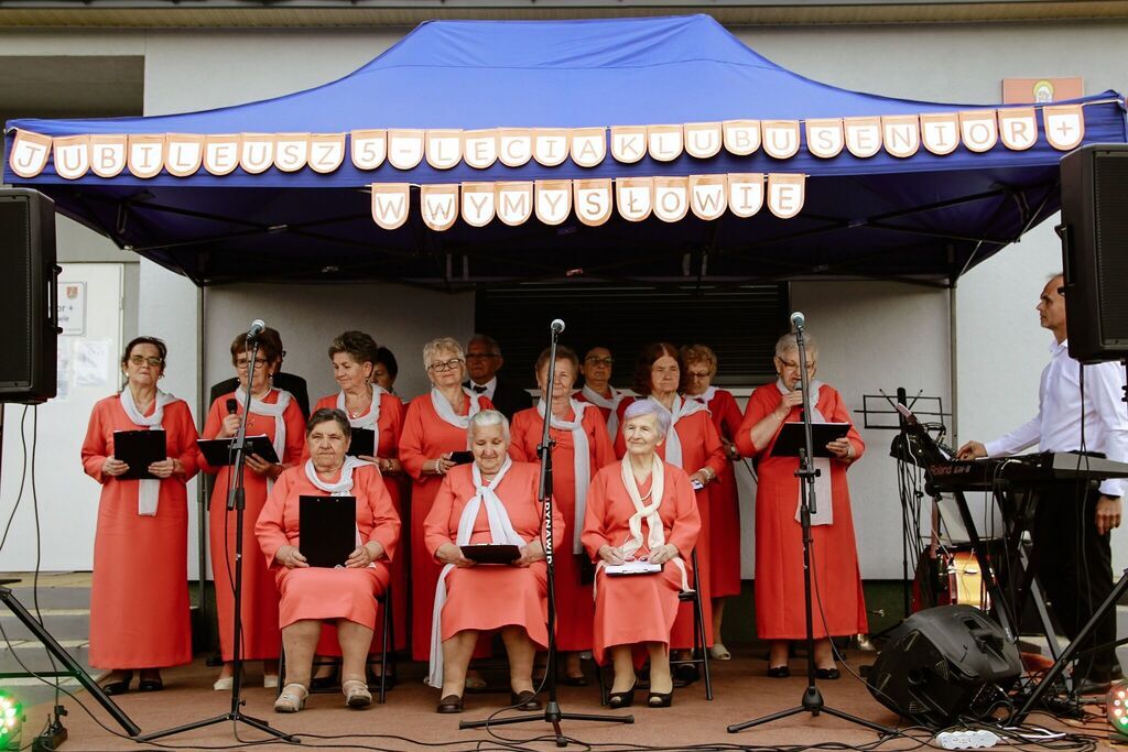 
                                                       JUBILEUSZ 5.LECIA KLUBU SENIOR+ W WYMYSŁOWIE
                                                