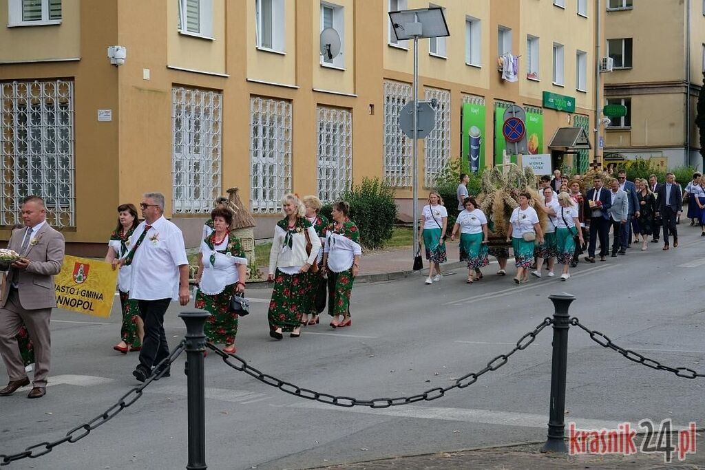 
                                                    DOŻYNKI POWIATOWE W KRAŚNIKU
                                                