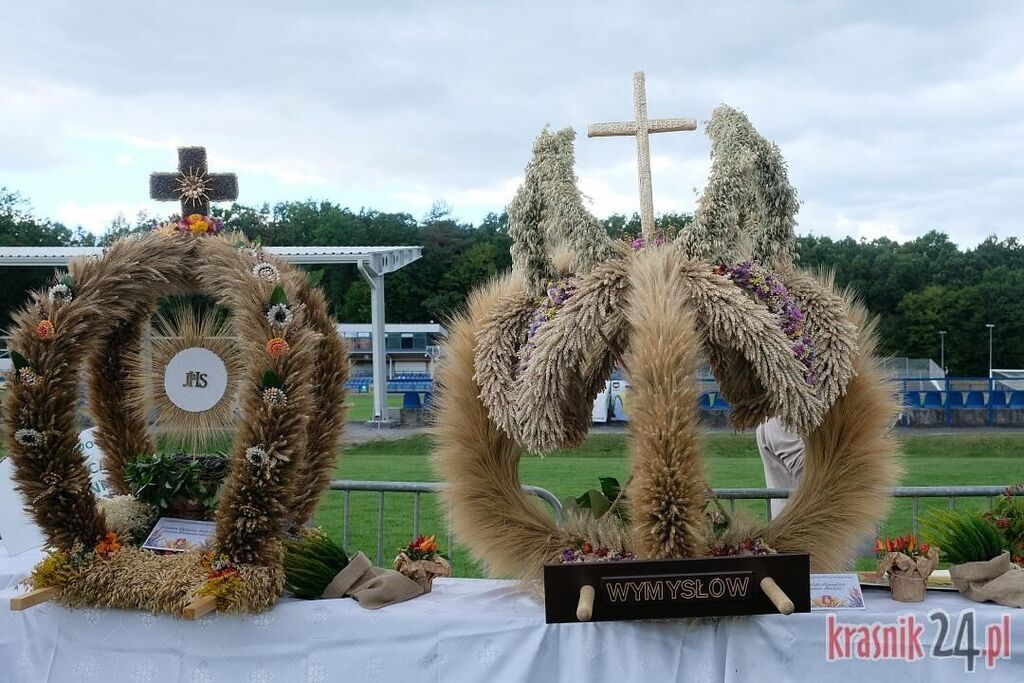 
                                                    DOŻYNKI POWIATOWE W KRAŚNIKU
                                                
