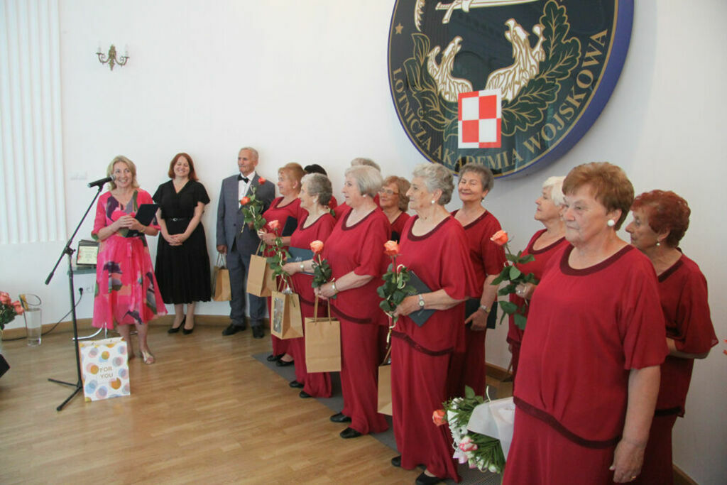 
                                                    40 – lecie Klubu Seniora Jesienna Róża 
                                                