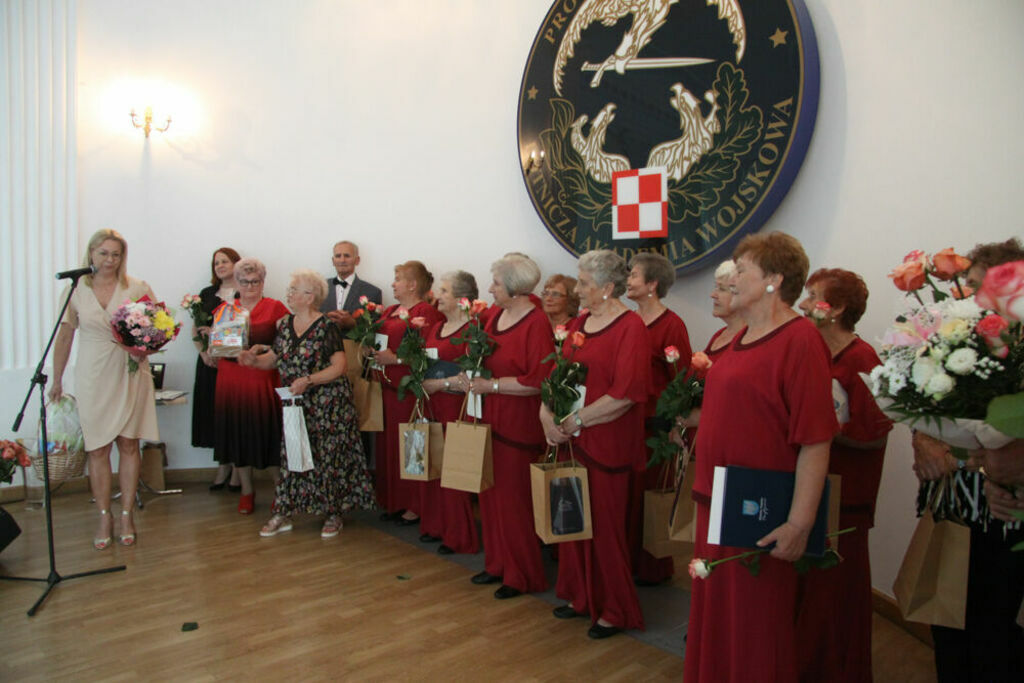 
                                                    40 – lecie Klubu Seniora Jesienna Róża 
                                                