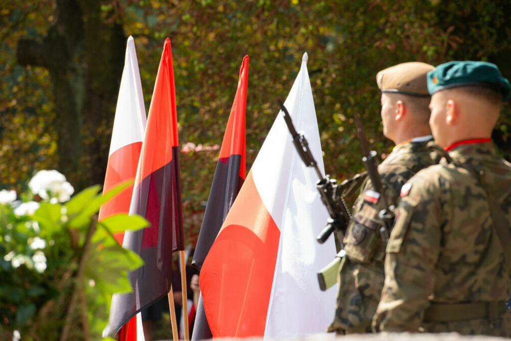
                                                       Uroczysta Polowa Msza Święta - obchody Św. 15 Pułku Piechoty
                                                