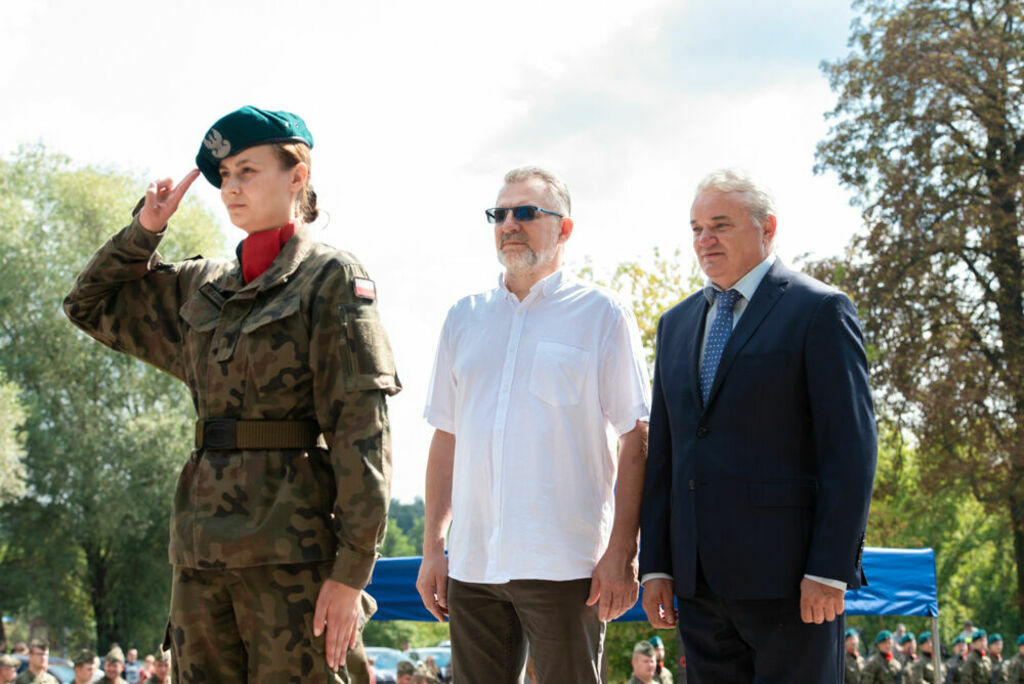 
                                                       Uroczysta Polowa Msza Święta - obchody Św. 15 Pułku Piechoty
                                                