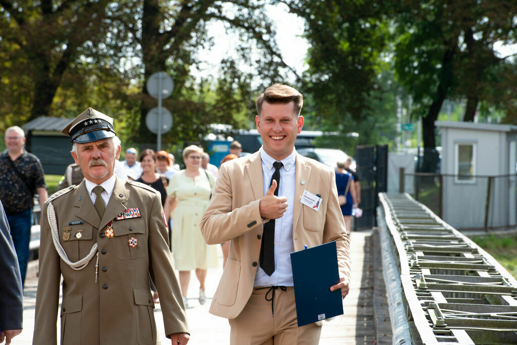 
                                                    Piknik historyczny - obchody Św. 15 Pułku Piechoty
                                                