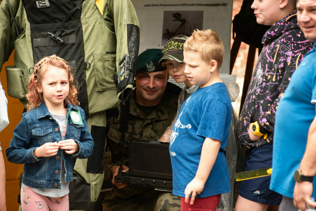
                                                    Piknik historyczny - obchody Św. 15 Pułku Piechoty
                                                