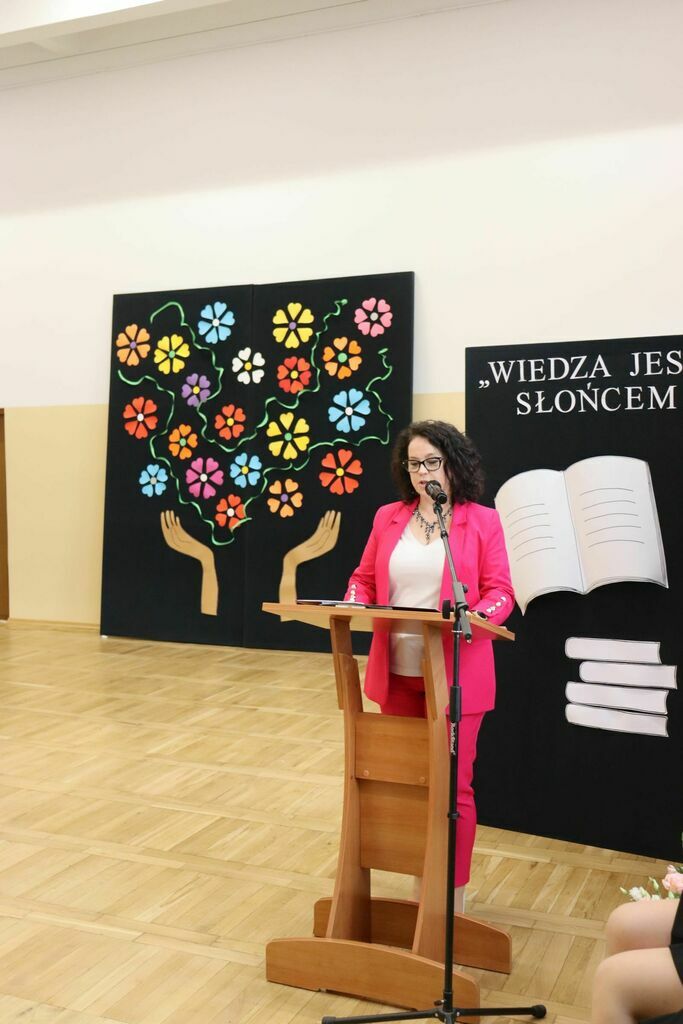 
                                                    Święto Edukacji Narodowej 2023 - przemówienie pani dyrektor Joanny Pardo
                                                