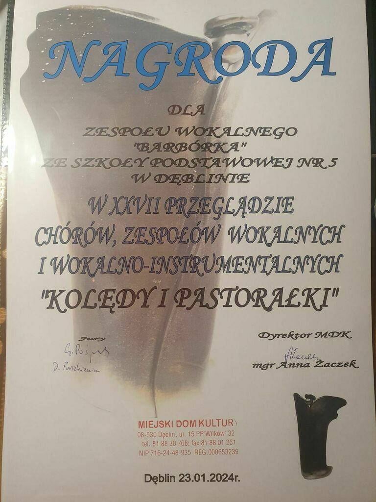 
                                                    Przegląd Kolęd i Pastorałek w MDK Dyplom dla zepołu Barbórka
                                                
