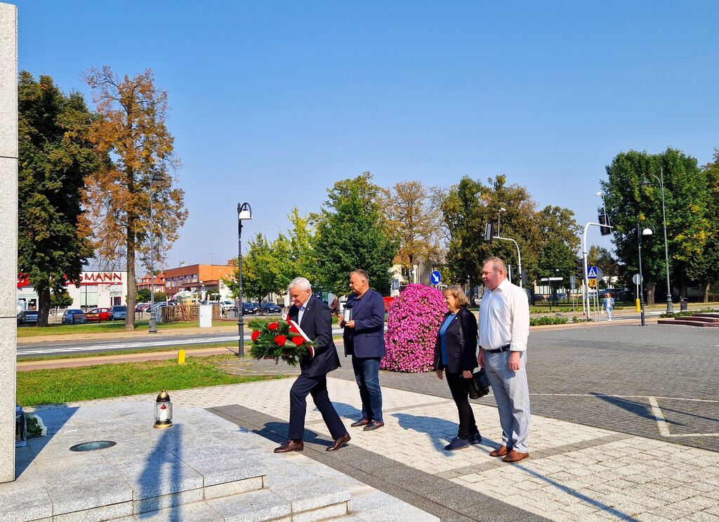 
                                                       85. rocznica sowieckiej napaści na Polskę / Światowy Dzień Sybiraka – relacja
                                                
