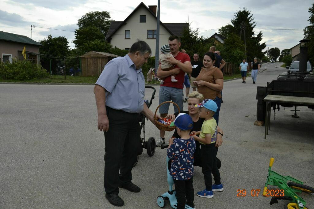 
                                                    Festyn Sołecki w Trzebuniu
                                                