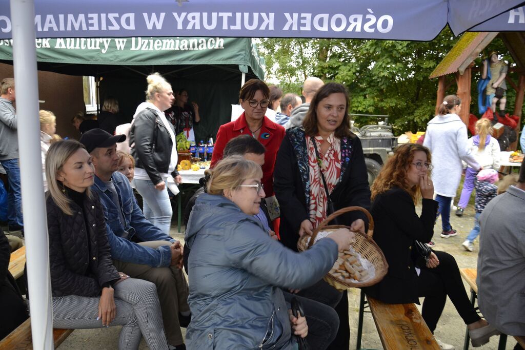 
                                                       Dożynki Gminno - Parafialne 2024 r.
                                                