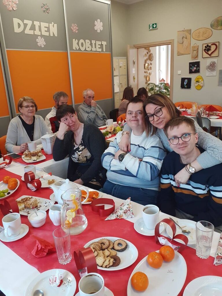  Dzień Kobiet w Środowiskowym Domu Samopomocy w Trzebuniu 