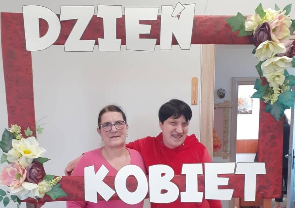  Dzień Kobiet w Środowiskowym Domu Samopomocy w Trzebuniu 