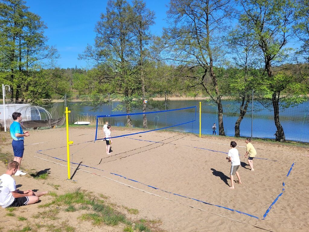 
                                                       🏐 Turniej Siatkówki Plażowej🏐 Kategoria - Klasy IV - VI
                                                