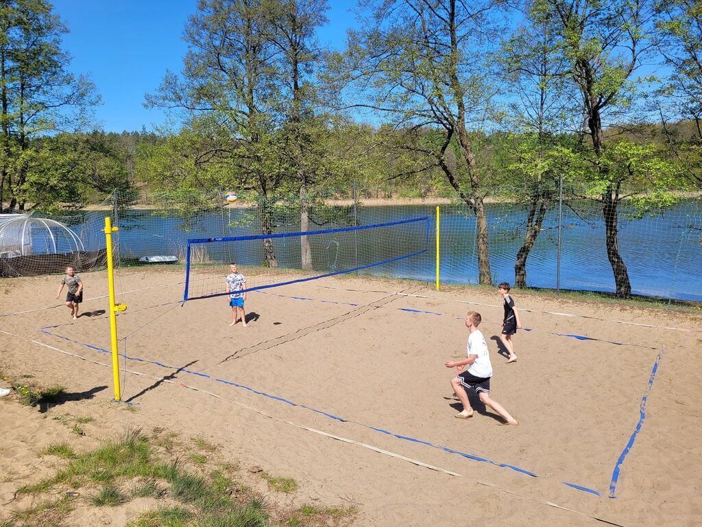 
                                                       🏐 Turniej Siatkówki Plażowej🏐 Kategoria - Klasy IV - VI
                                                