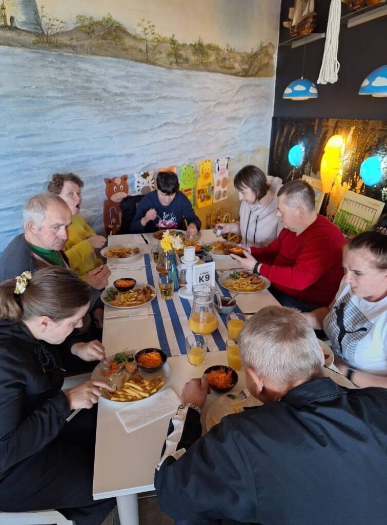 
                                                       Wyjazd na kręgle do Szarloty.
                                                