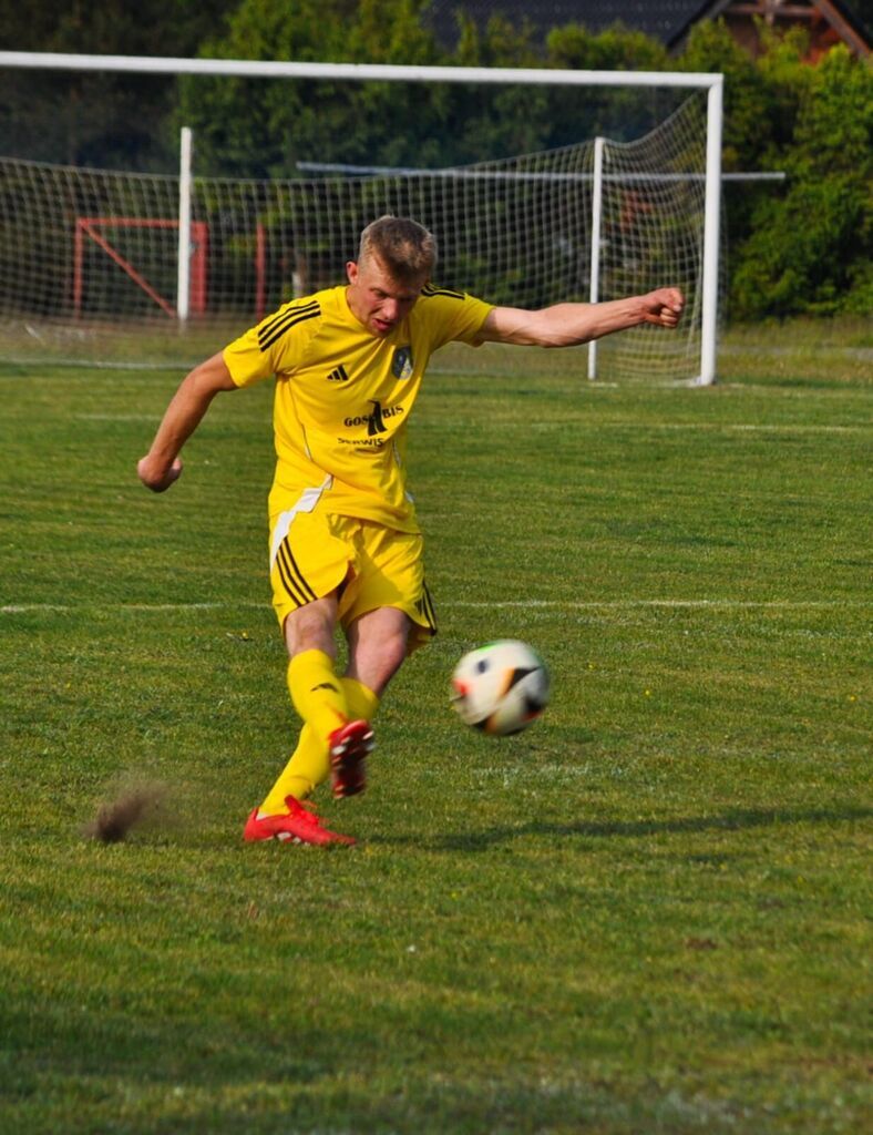 
                                                       Kaliszanka - Dziemiany 🆚 GKS II Żukowo
                                                