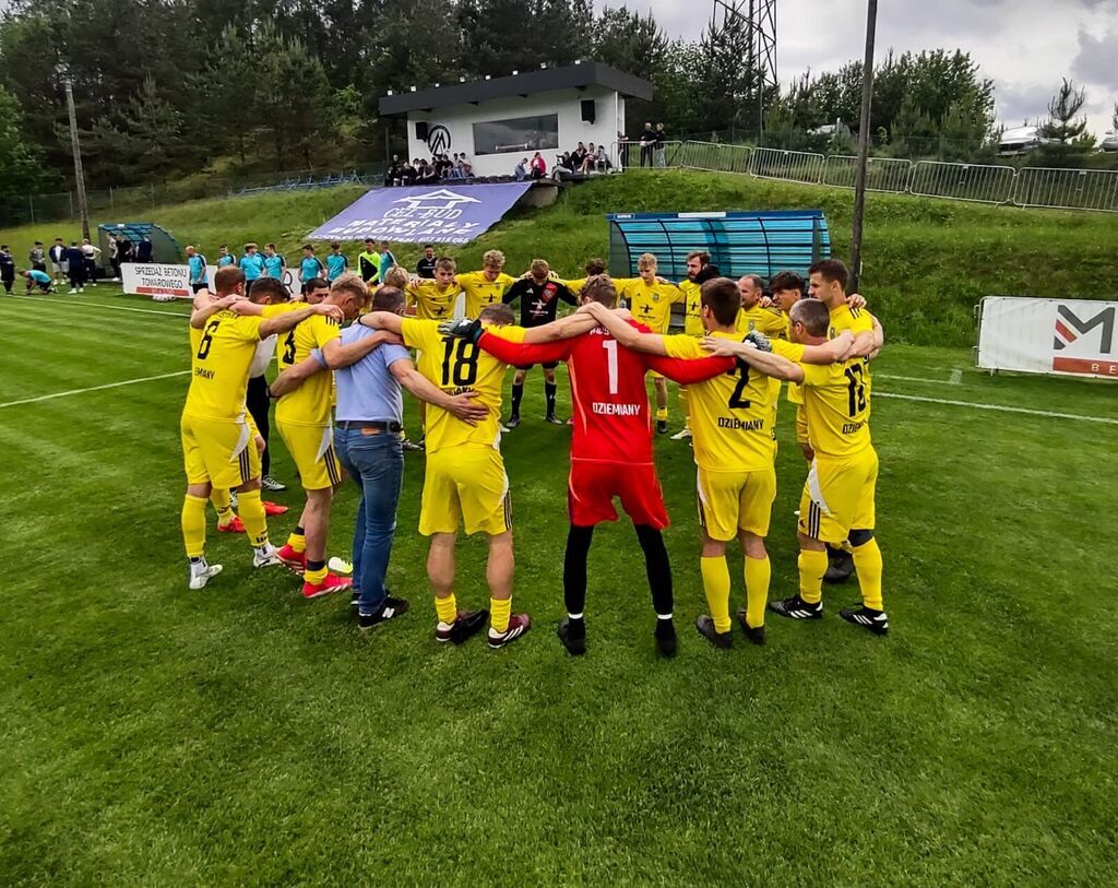 
                                                       KS Mściszewice vs Kaliszanka - Dziemiany 
                                                