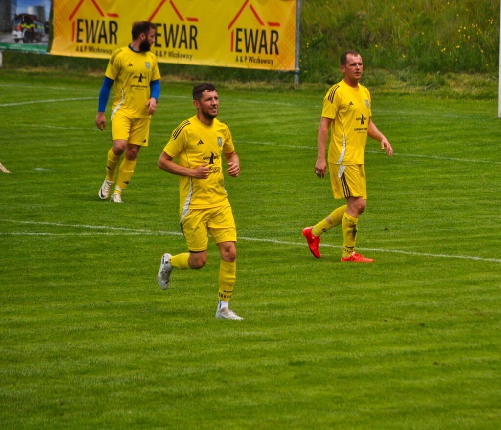 
                                                       KS Mściszewice vs Kaliszanka - Dziemiany 
                                                
