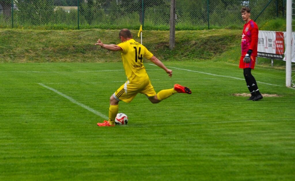 
                                                       KS Mściszewice vs Kaliszanka - Dziemiany 
                                                